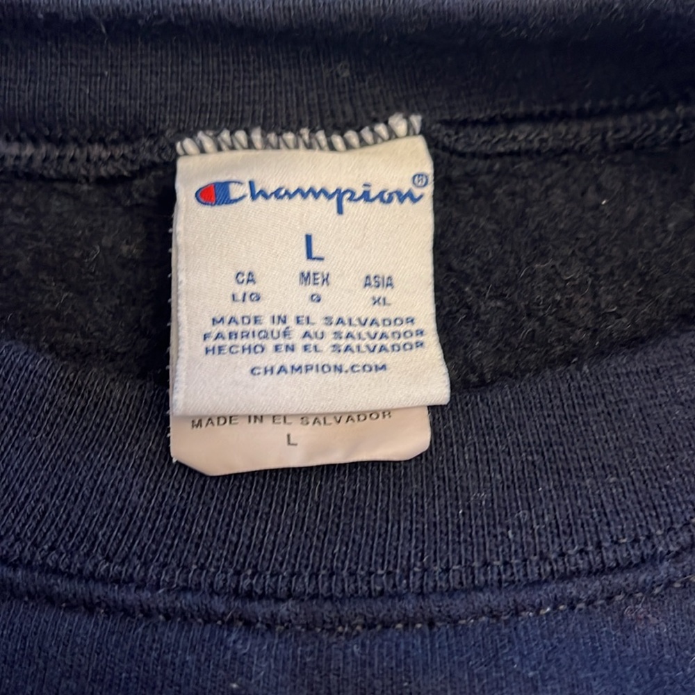 Georgetown University “Georgetown Hoyas” Navy Blue Champion Crewneck View 3